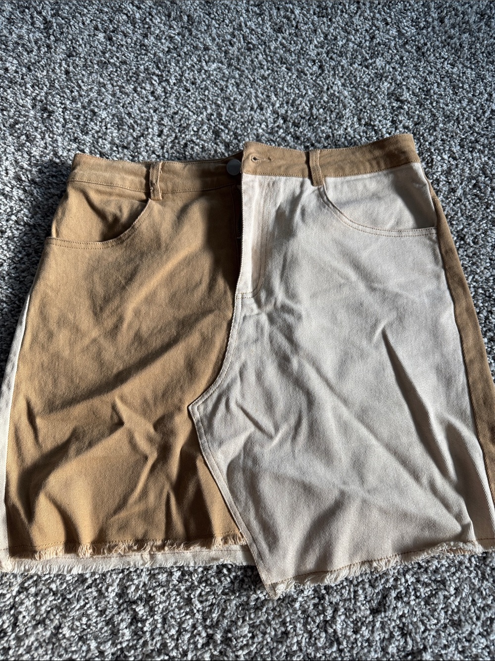 Le Lis Two-Tone Colorblock Neutral Raw Hem Skirt